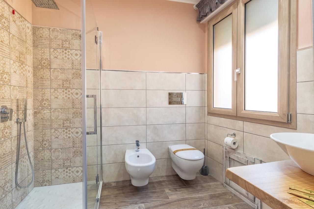 Camera Doppia con Letti Singoli con Bagno Privato